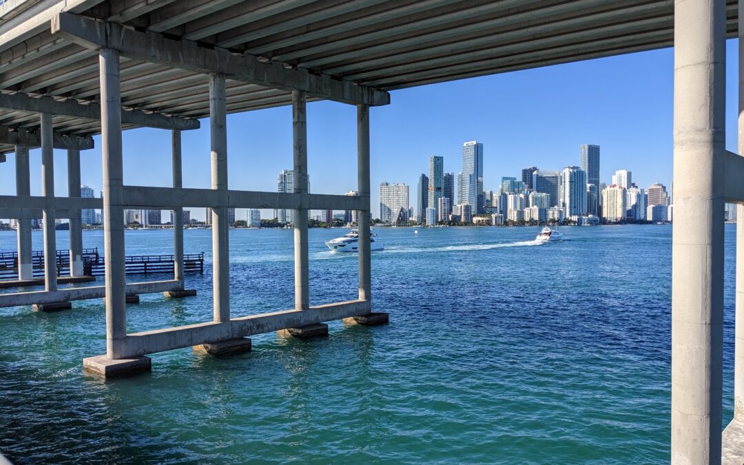 Exploring the Magic City on Foot: Urban Hiking in Miami!